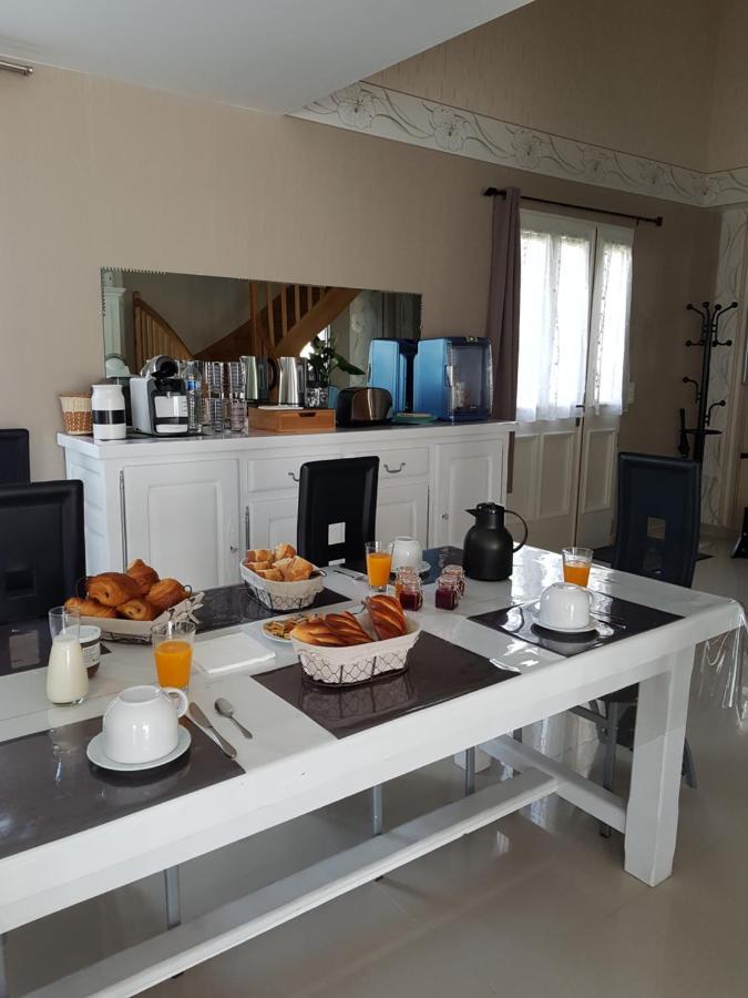 Bed and Breakfast Le logis du marais à Les Magnils-Reigniers Extérieur photo